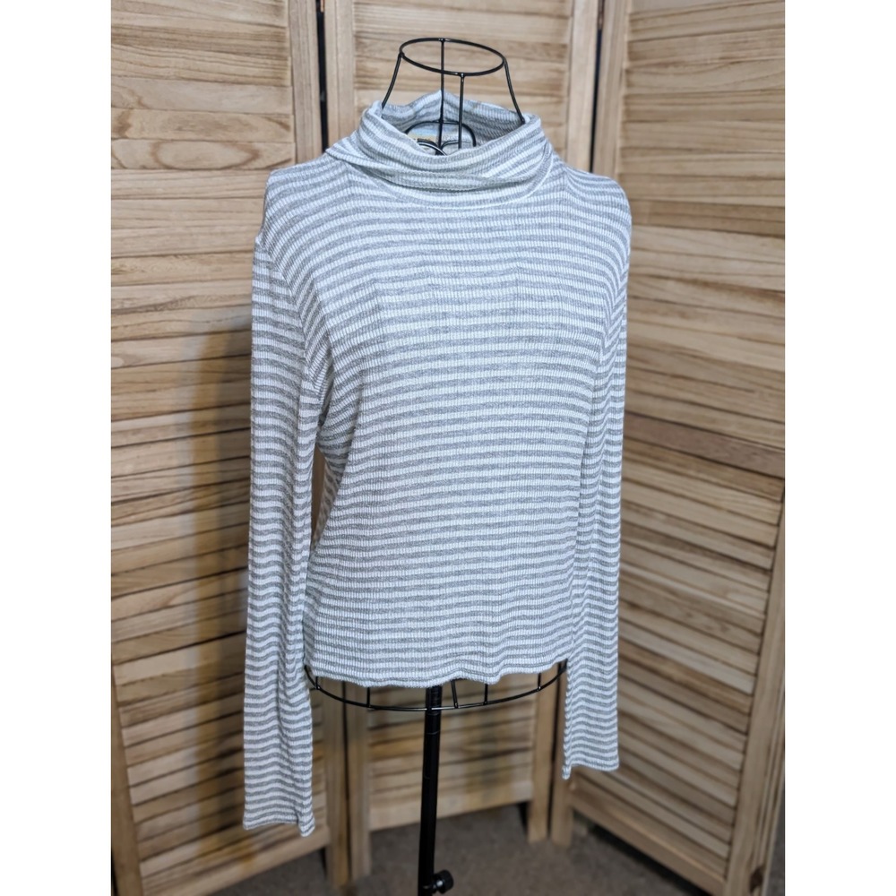 Garage Women's Gray Striped Turtleneck Sweater Pullover Knit Long Sleeve Sz L